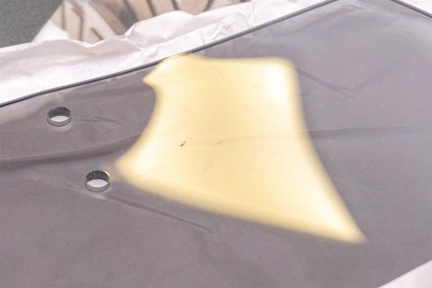 OXFORD WINDSHIELD DEFLEKTOR REGULOWANY NA SZYBĘ PRZYCIEMNIANY (DYMIONY) (SMOKED) 260 x 125MM - drobne rysy